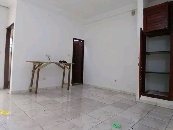 Studios Cocody angré château