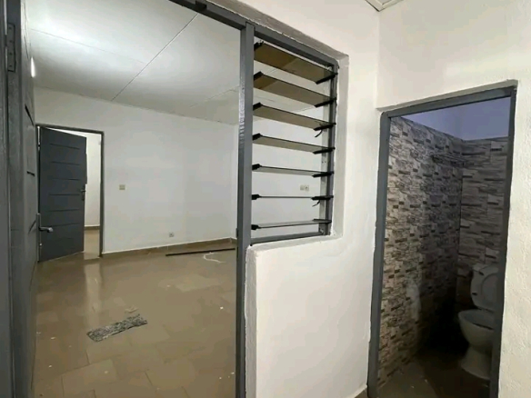 2 pièces Yopougon koute