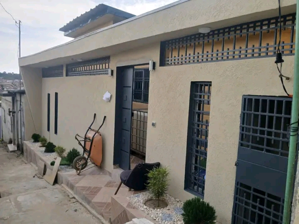 Villa 5 pièces bingerville