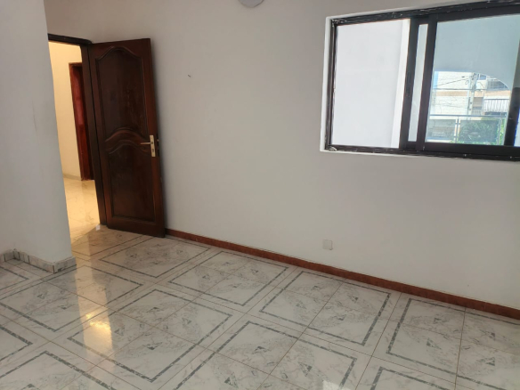Bureaux individuels modernes à louer – Riviera Palmeraie (220 000 F CFA)
